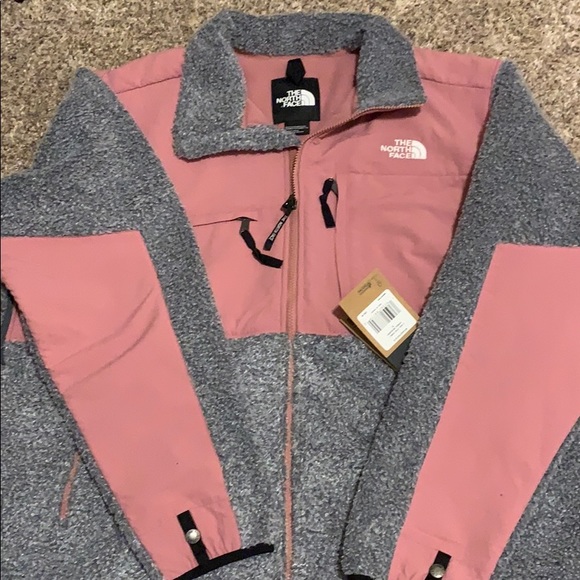 Nwt North Face Seasonal Retro Denali 
